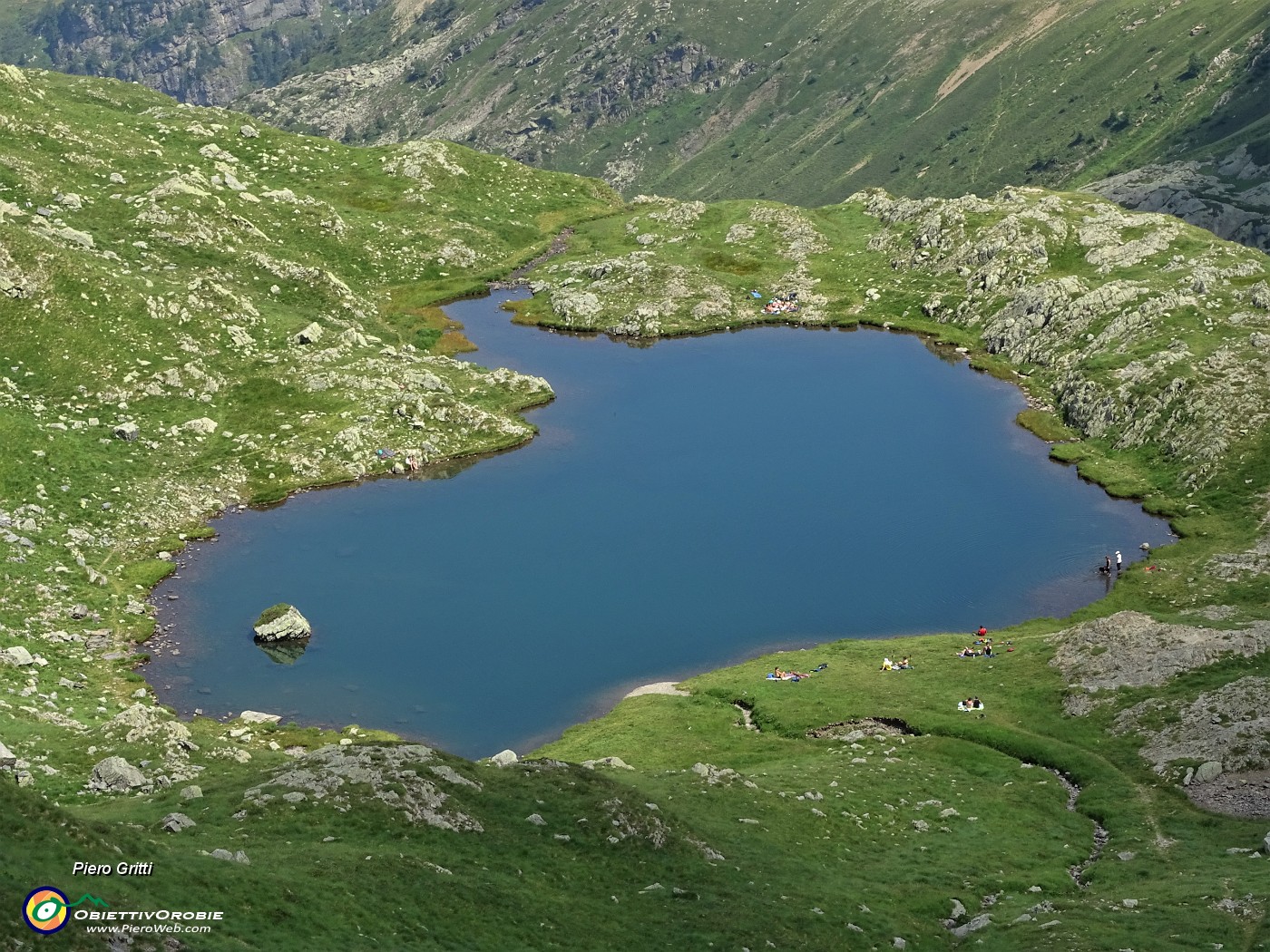 81 Sui Lago di Ponteranica inferiore splende  il sole!.JPG